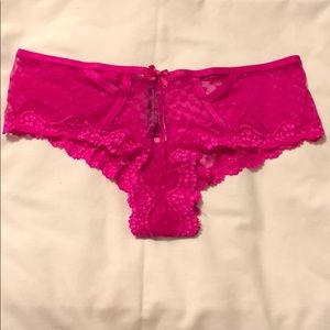 Victoria’s Secret cheeky panty Lg